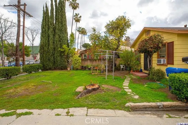 2126 Chickasaw Avenue, Los Angeles, California 90041