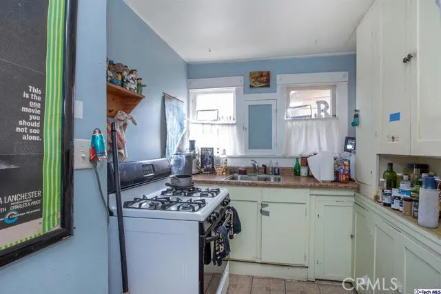 2126 Chickasaw Avenue, Los Angeles, California 90041