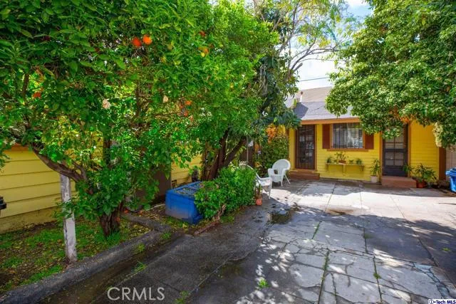2126 Chickasaw Avenue, Los Angeles, California 90041