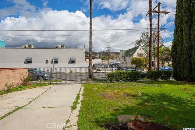 2126 Chickasaw Avenue, Los Angeles, California 90041