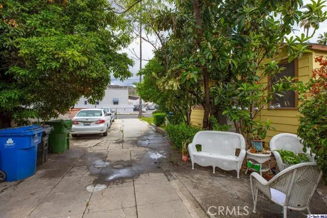 2126 Chickasaw Avenue, Los Angeles, California 90041