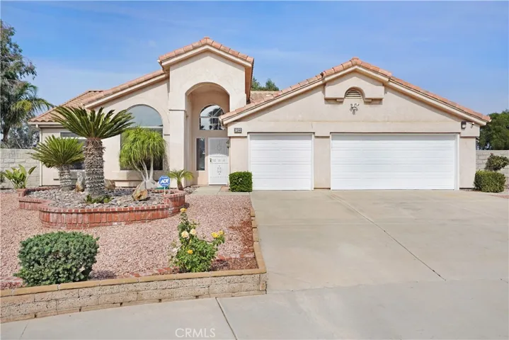 1022 Sarazen Street, Hemet, California 92543