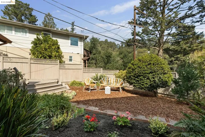 7163 Saroni Drive, Oakland, California 94611