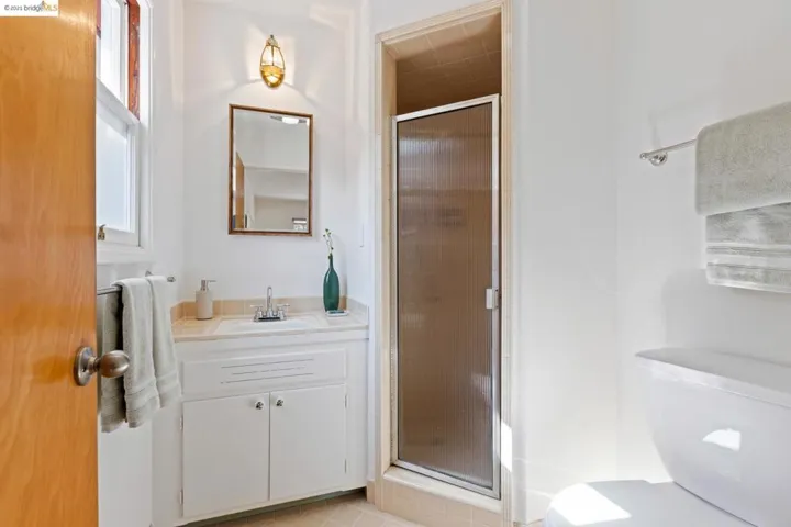 7163 Saroni Drive, Oakland, California 94611