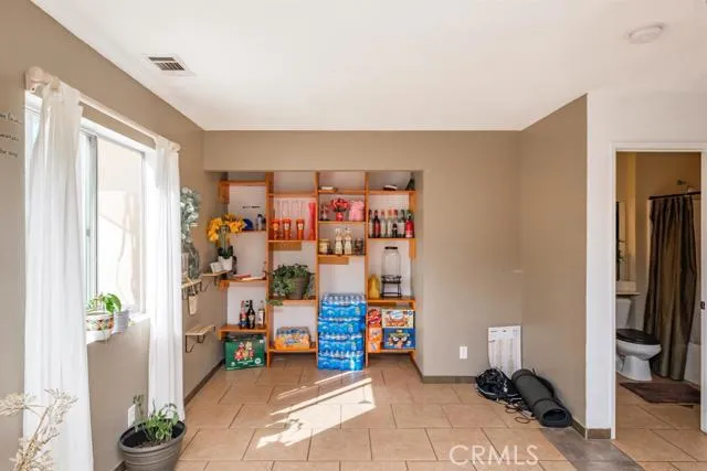 15151 Ivy Court, Adelanto, California 92301