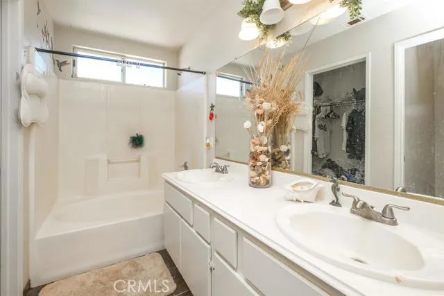 15151 Ivy Court, Adelanto, California 92301