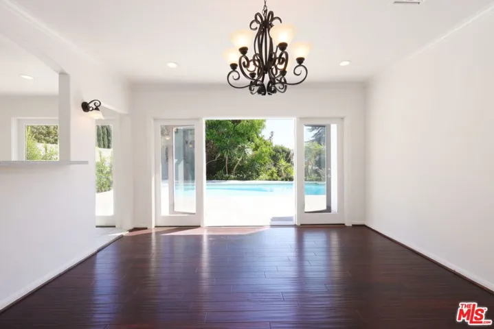 600 Luton Drive, Glendale, California 91206