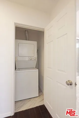 600 Luton Drive, Glendale, California 91206
