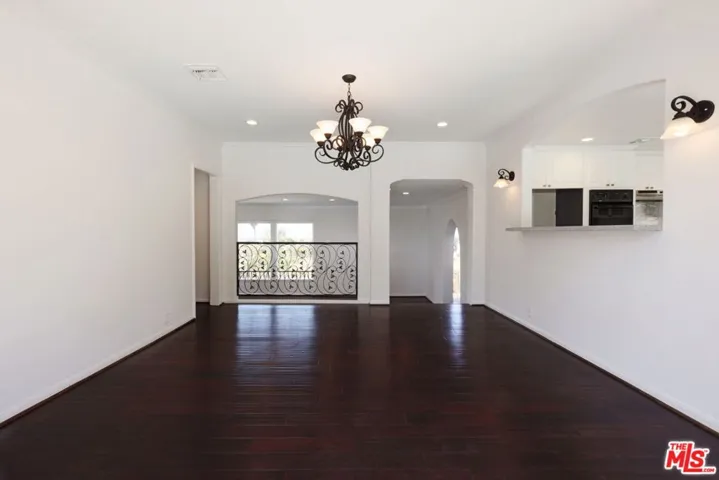600 Luton Drive, Glendale, California 91206