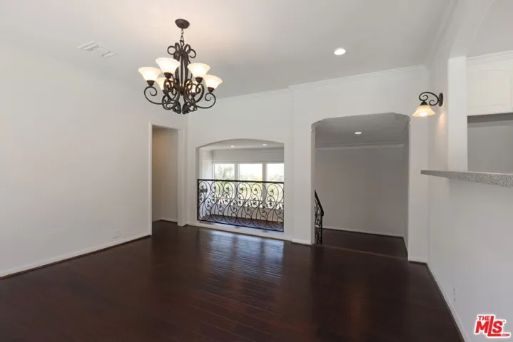 600 Luton Drive, Glendale, California 91206