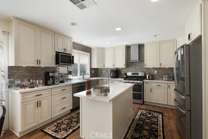 27789 Maywood Bend Drive, Menifee, California 92585