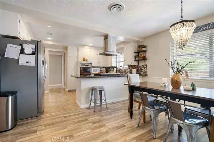 335 W Mayberry Avenue, Hemet, California 92543