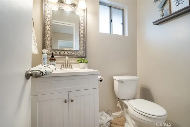 335 W Mayberry Avenue, Hemet, California 92543