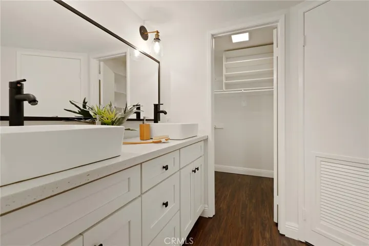 25761 Le Parc 84, Lake Forest, California 92630
