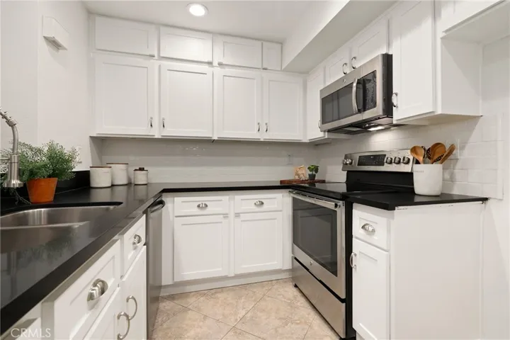 25761 Le Parc 84, Lake Forest, California 92630