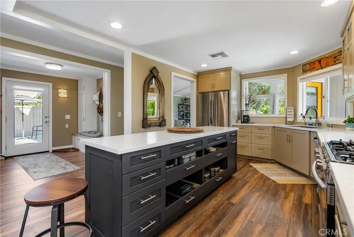 1320 Teal Avenue, Paso Robles, California 93446