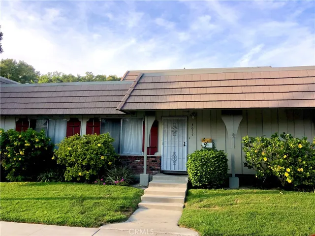4617 Larwin Avenue, Cypress, California 90630