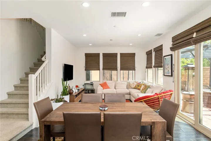 34 Clover, Lake Forest, California 92630
