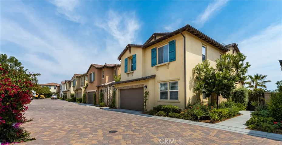 34 Clover, Lake Forest, California 92630