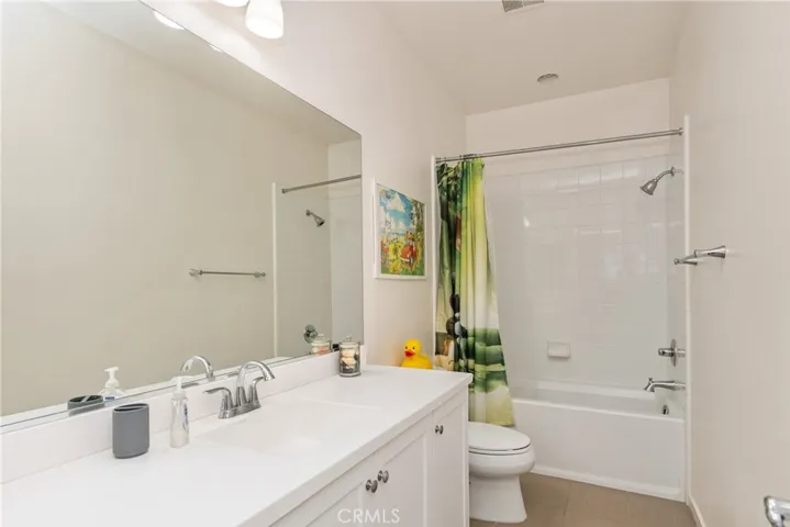 34 Clover, Lake Forest, California 92630