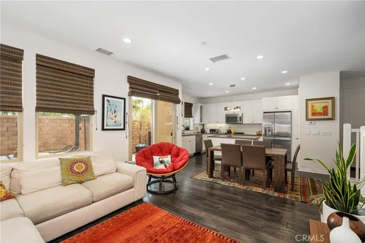 34 Clover, Lake Forest, California 92630