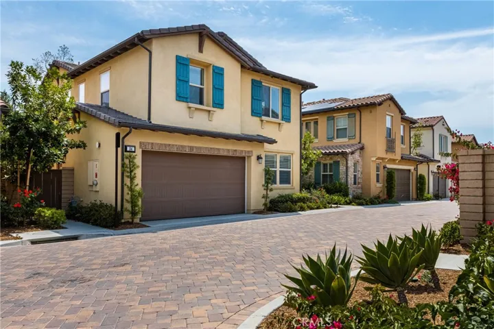 34 Clover, Lake Forest, California 92630