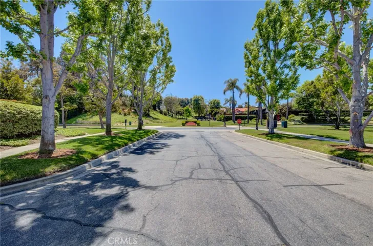 6 Santa Cruz Court, Manhattan Beach, California 90266