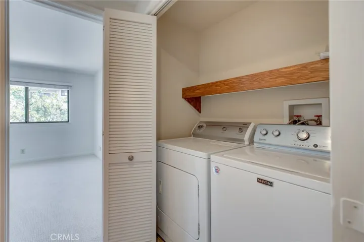6 Santa Cruz Court, Manhattan Beach, California 90266