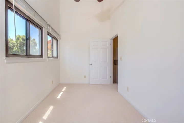 6 Santa Cruz Court, Manhattan Beach, California 90266