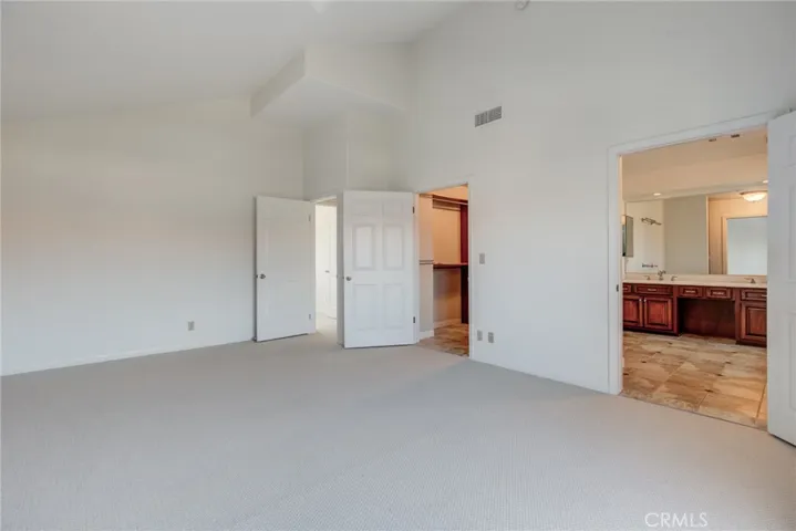 6 Santa Cruz Court, Manhattan Beach, California 90266