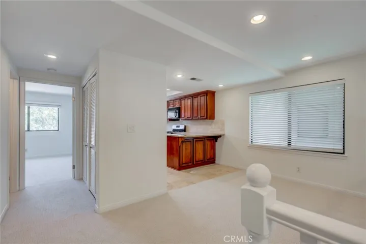 6 Santa Cruz Court, Manhattan Beach, California 90266