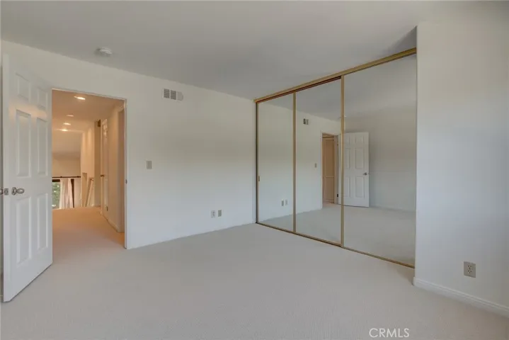 6 Santa Cruz Court, Manhattan Beach, California 90266
