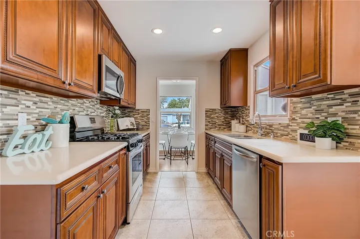 367 W Avenue J7, Lancaster, California 93534