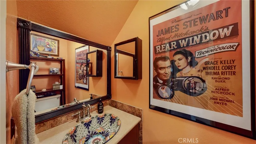27061 Crossglade Avenue 3, Canyon Country, California 91351