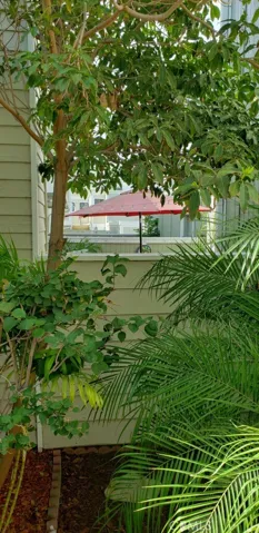 27061 Crossglade Avenue 3, Canyon Country, California 91351