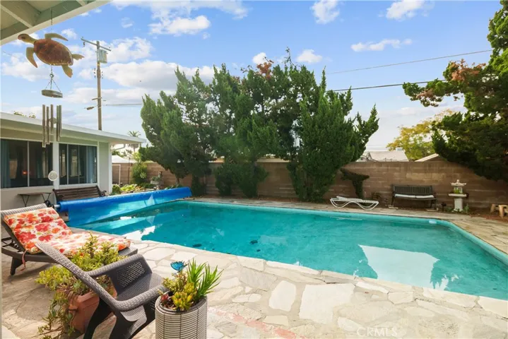 16104 Bahama, North Hills, California 91343