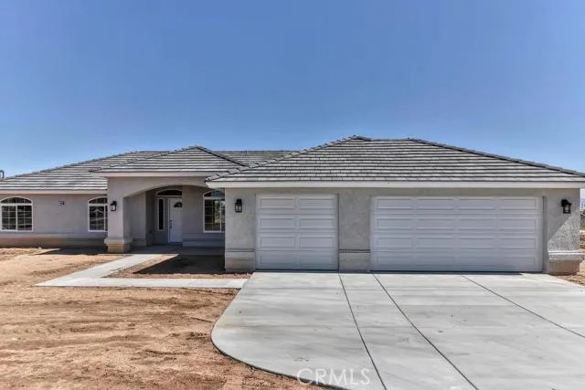 14913 Mission Street, Hesperia, California 92345