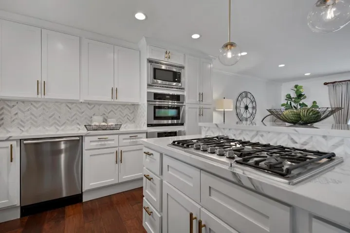 , Los Gatos, California 95032