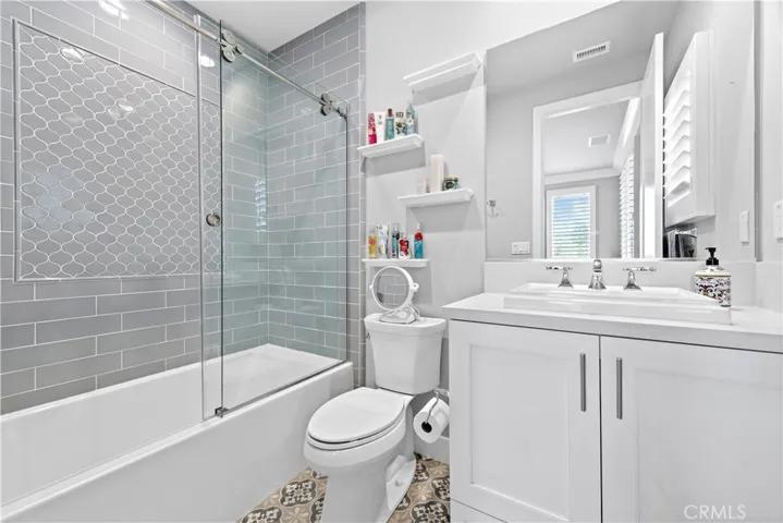Bathroom off bedroom #2