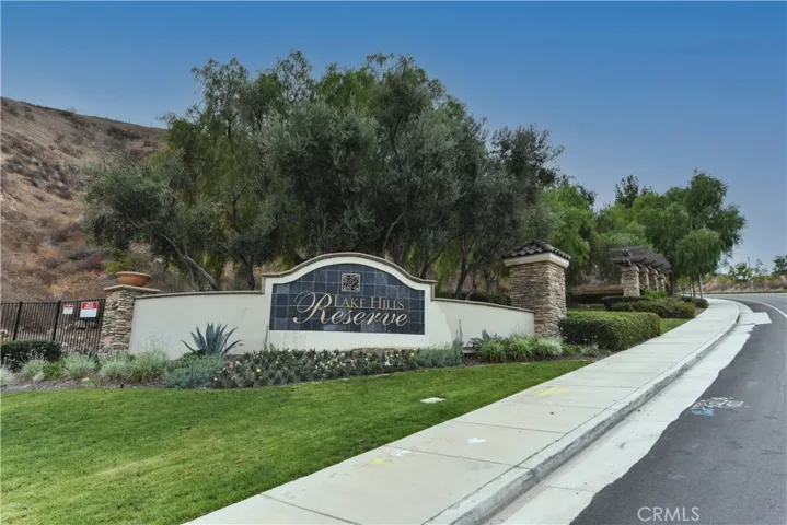 16701 S Peak Court, Riverside, California 92503
