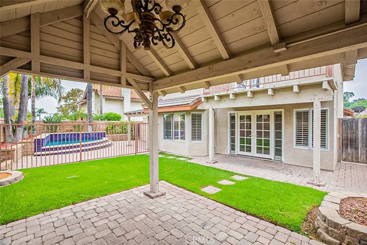 1360 Elderwood Drive, Corona, California 92882