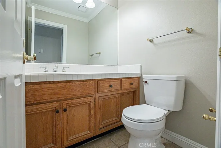 1360 Elderwood Drive, Corona, California 92882