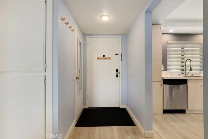 2514 E Willow Street 206, Signal Hill, California 90755