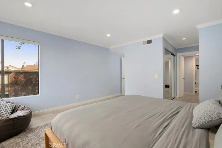 2514 E Willow Street 206, Signal Hill, California 90755