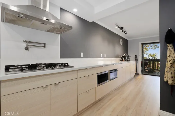 2514 E Willow Street 206, Signal Hill, California 90755