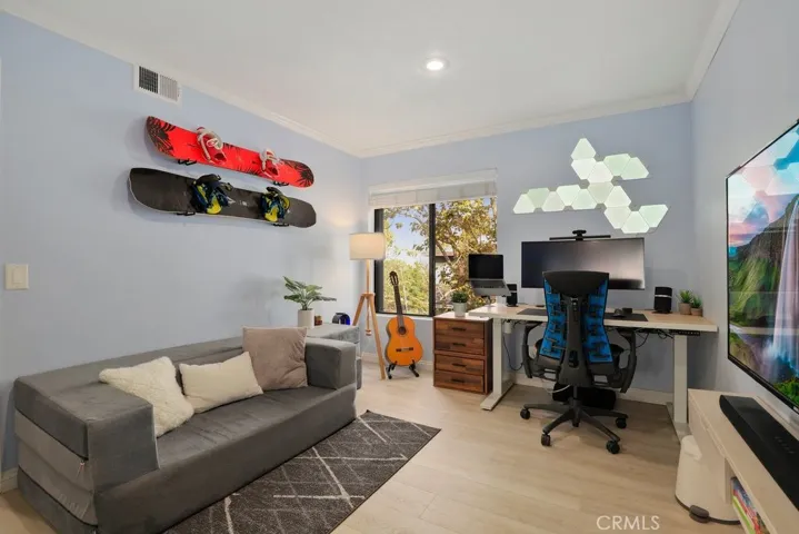 2514 E Willow Street 206, Signal Hill, California 90755