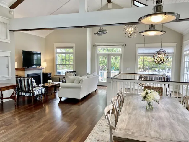 905 J Ave, Coronado, California 92118
