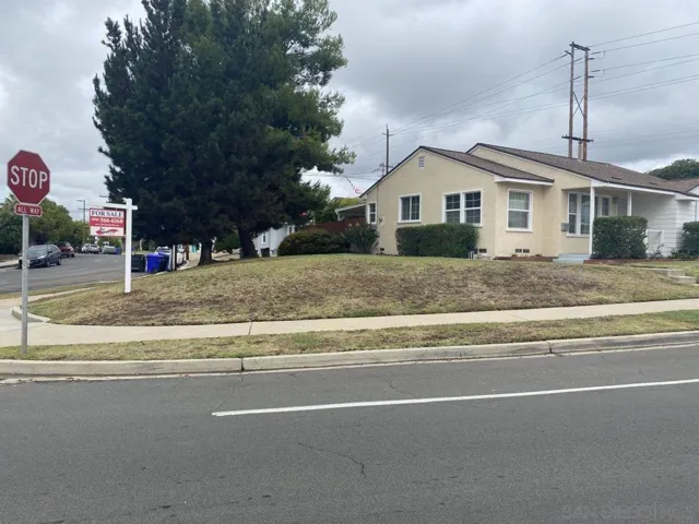 6302 50th St, San Diego, California 92120