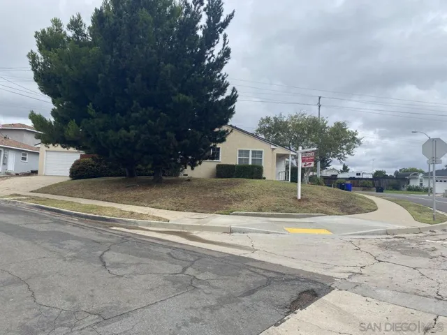 6302 50th St, San Diego, California 92120