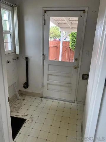 6302 50th St, San Diego, California 92120